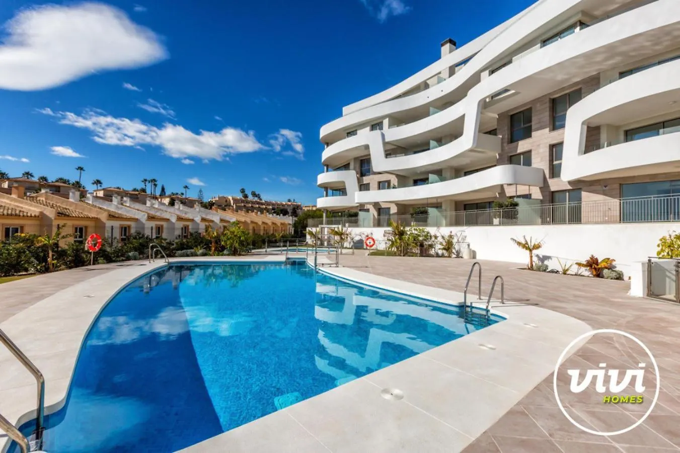 Vivi Homes - Blue View Pool, Sauna, Gym & Sea View El Faro 0*,